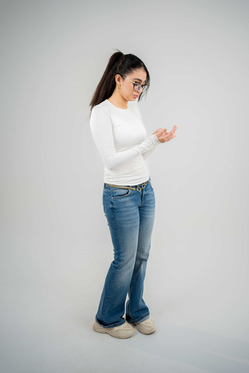 Round neck full sleeve top with lace