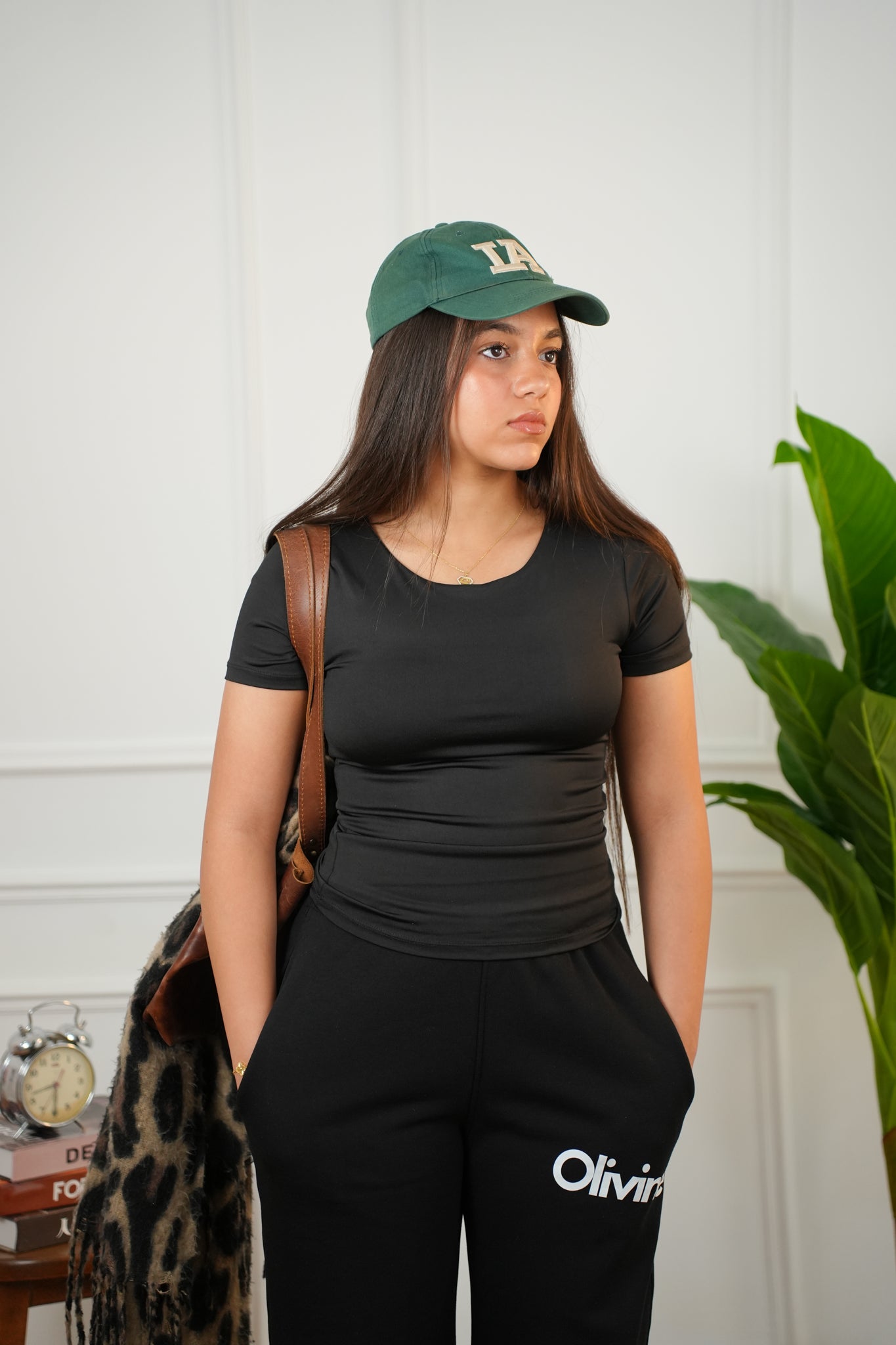 Round neck short sleeve